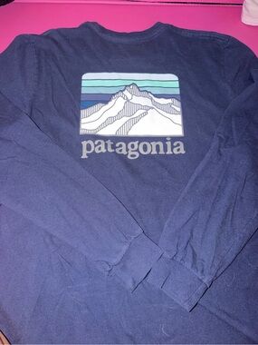 Patagonia Long Sleeve Responsibili-Tee Mountain Graphic Navy Blue Medium